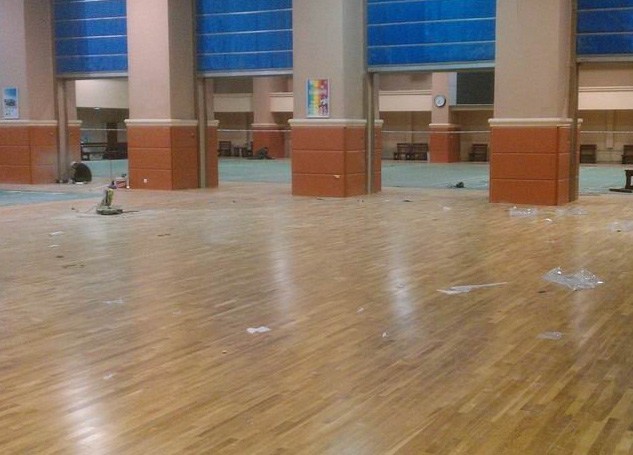 北京市星河实验小学篮球场地板施工