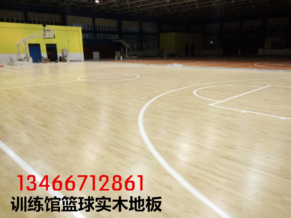 篮球木地板图片