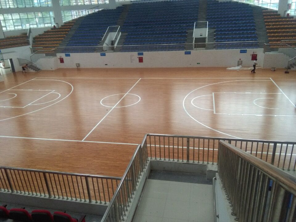 四川绵阳市平武县体育中心篮球木地板案例